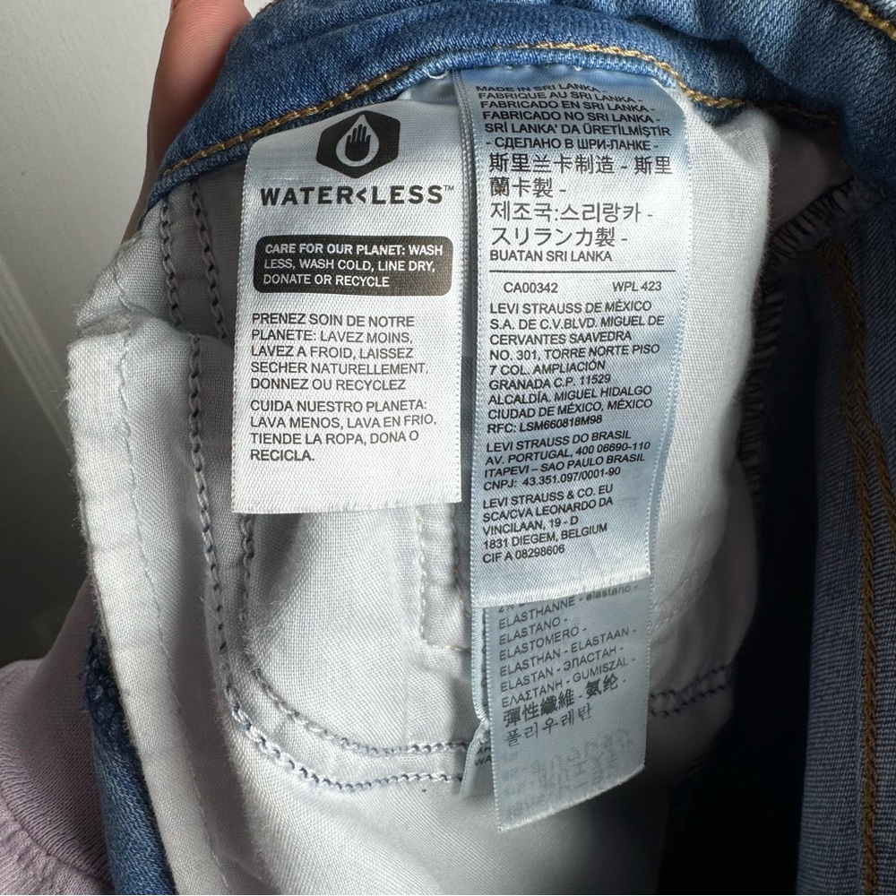 Levi’s 726 Flare Medium Wash Distressed High Rise Denim Jeans 32 - Picture 14 of 16